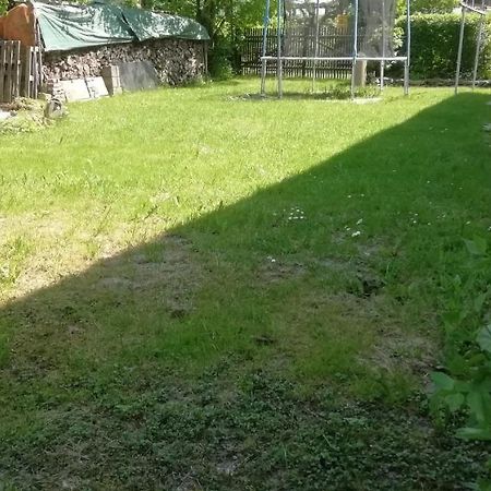 Vip-Zelten Im Garten - Camping Weischlitz Екстериор снимка